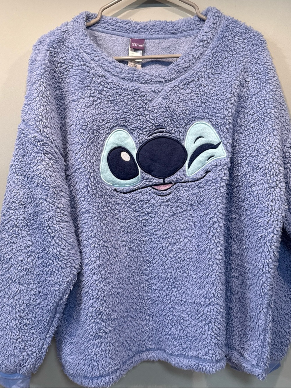 Disney Stitch Sweatshirt Womens Size XL Faux Fur Soft Sherpa Embroidery Blue